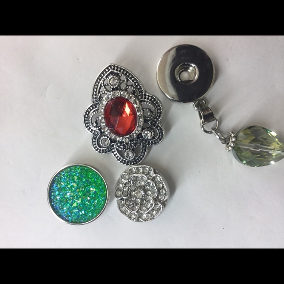 Snap Interchangeable Necklace - Picture 3 of 8